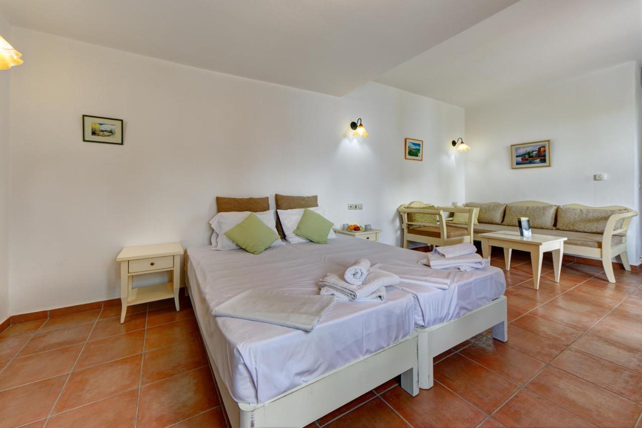 Mourtzanakis Residence - Traditional Eco Hotel In Achlada Luaran gambar