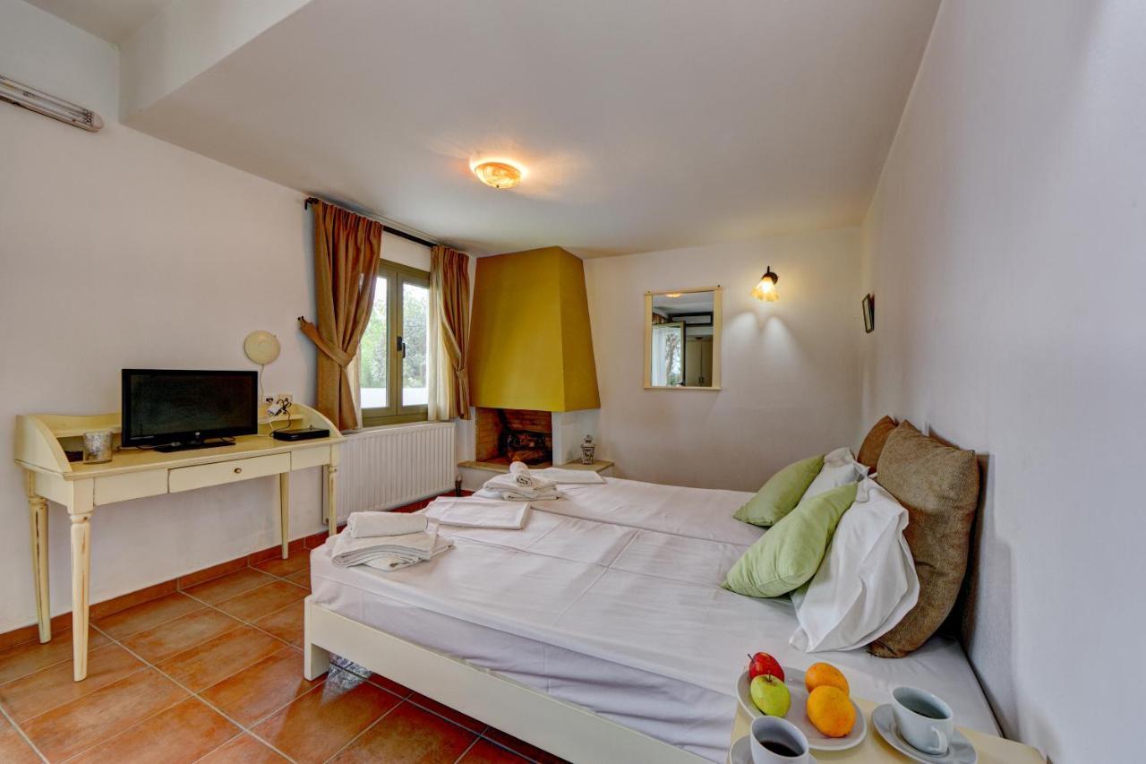 Mourtzanakis Residence - Traditional Eco Hotel In Achlada Luaran gambar